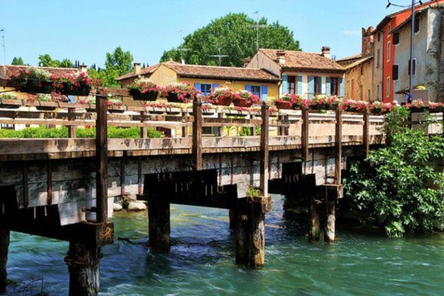 Le Finestre Su Borghetto Gasthof