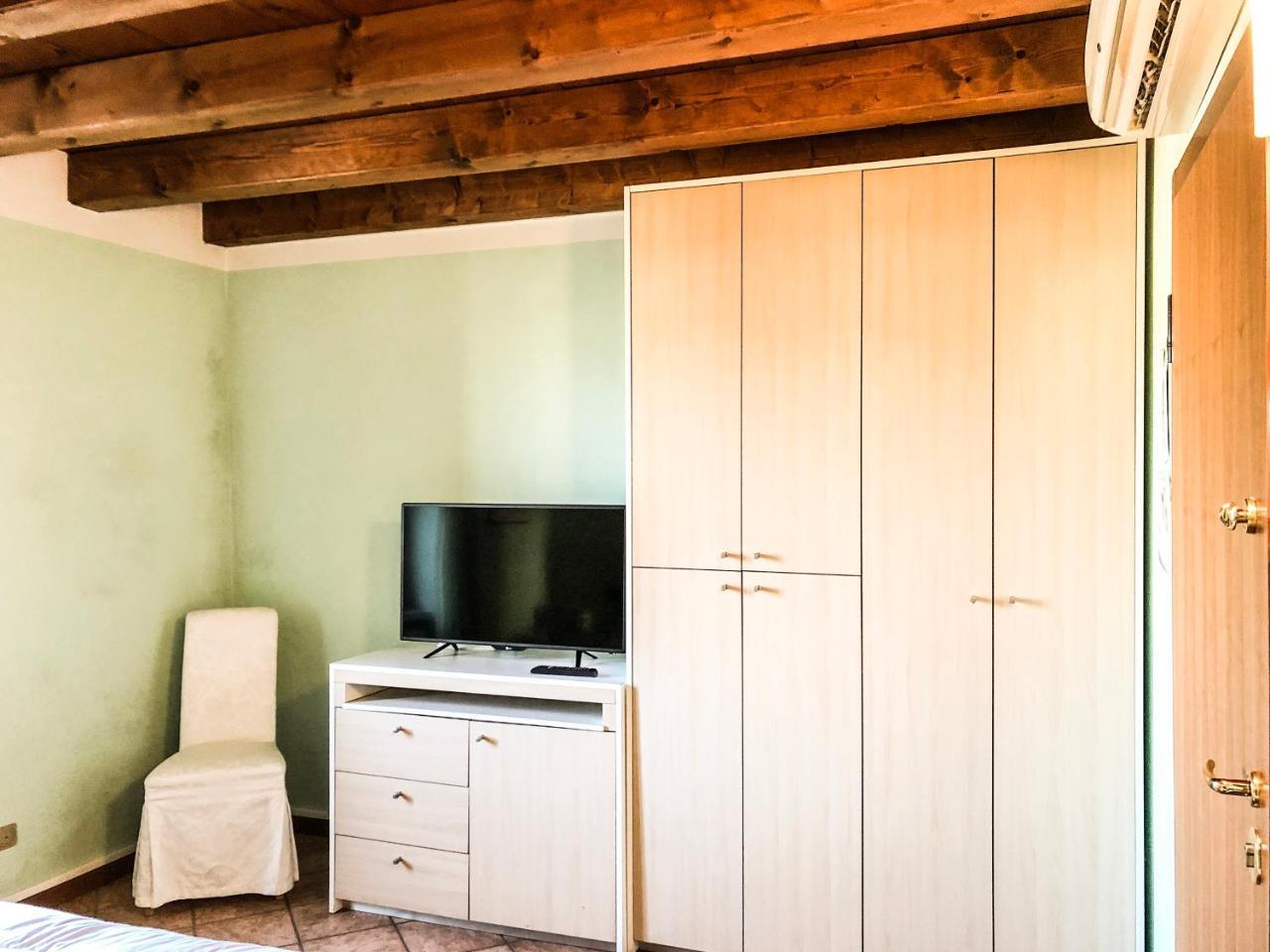 Le Finestre Su Borghetto 2* Valeggio sul Mincio
